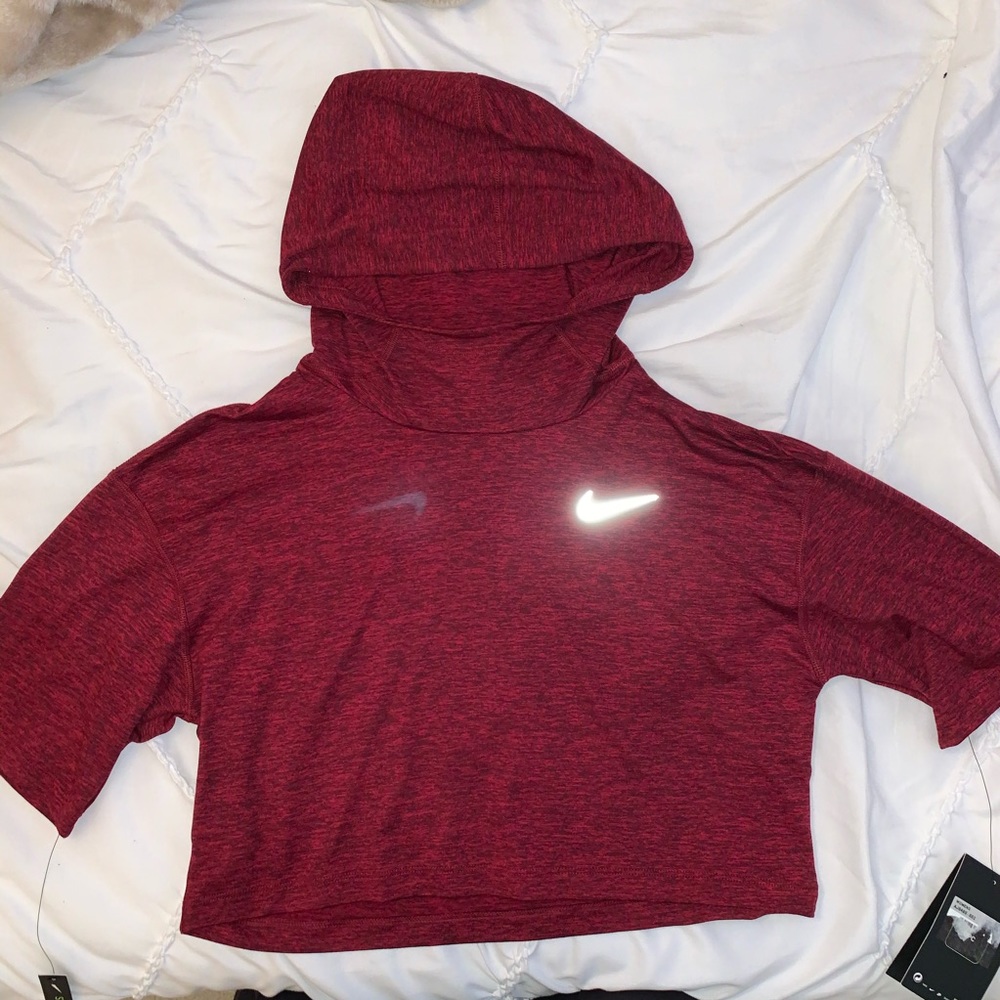 nike running crop top